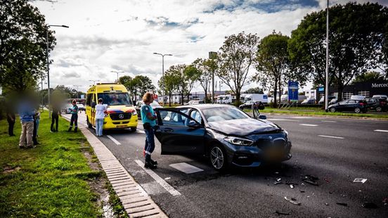 Gewonde bij botsing tussen drie auto's