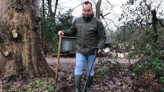 Cees-Jan vond eeuwenoude schat: 'Soms kun je afwijkingen in de grond zien'