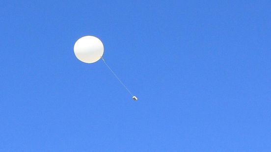 Kampen van boven gefilmd met camera onder weerballon - RTV