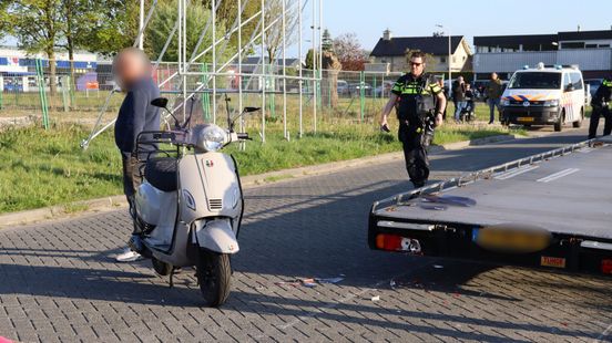 Twee mensen gewond bij ongeluk met scooter in Assen.