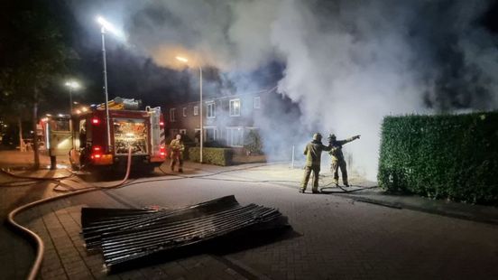 felle brand in Doetinchem • twee gewonden na botsing met scooter.