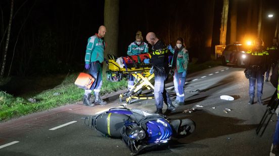 Man gewond na scooterongeval in Bilthoven.