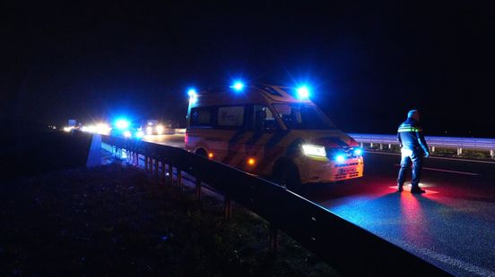 Gewonde bij ongeluk in file op N34. Gewonde bij ongeluk in file op N34.
