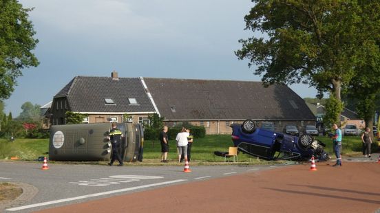 Gewonde bij ongeluk in Zwiggelte. Gewonde bij ongeluk in Zwiggelte.