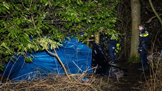 Overleden persoon gevonden in tent bij Kralingse Bos | Ongeluk op A15 bij Rotterdam-Charlois.