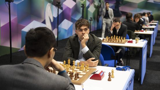 Schaker Jorden van Foreest deelt punt bij Tata Steel Masters