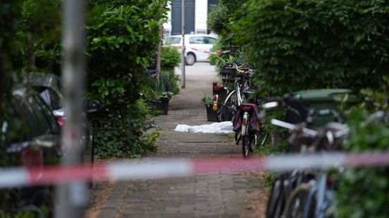Dode gevonden op straat in Arnhem, politie doet onderzoek