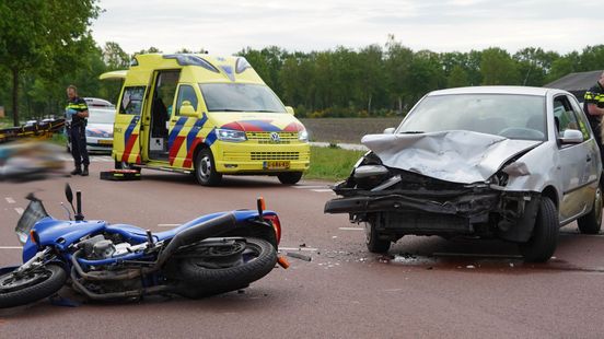 Motorrijder raakt gewond bij ongeluk in Zuidwolde.