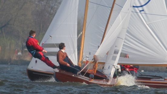 zitten Voorwaarden Blind Friese zeilboot 16-kwadraat viert 91-jarig jubileum met weekend in Grou -  Omrop Fryslân