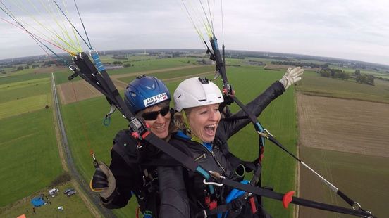 Linda gaat paragliden: 'Wat is de Achterhoek mooi van boven!'