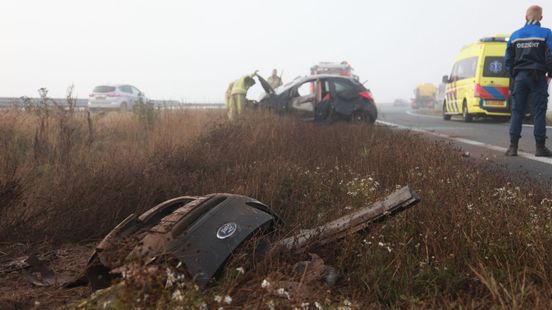 Automobilist gewond bij ongeluk op N34 bij Emmen. Automobilist gewond bij ongeluk op N34 bij Emmen.