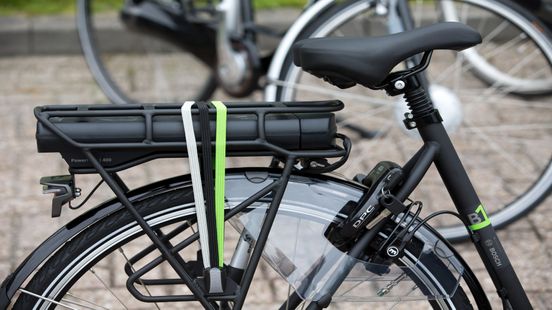 Meer e-bikes gestolen in de gemeente Groningen: 'Zet fiets ook in woning op dubbel slot'
