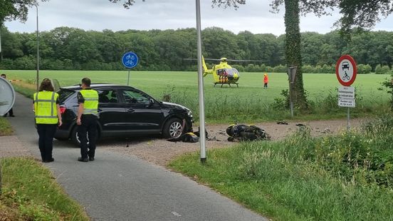 Jongen op scooter gewond na botsing in De Schiphorst.