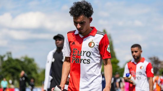 Taabouni na officieuze debuut voor Feyenoord: ‘Veel vertrouwen in Slot, hij gaat mij beter maken’