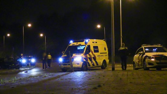 Scooterrijder zwaargewond bij botsing met auto in Eindhoven, met spoed naar het ziekenhuis - Eindhovens Dagblad. Scooterrijder zwaargewond bij botsing met auto in Eindhoven, met spoed naar het ziekenhuis - Eindhovens Dagblad.