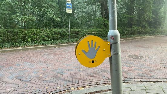 Waar komen die high-five handjes op straat ineens vandaan?
