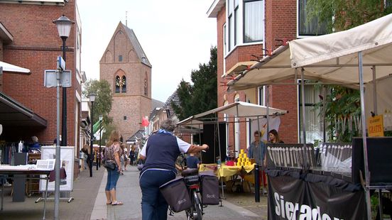 Twee jaarmarkten in Zevenhuizen: 'Niet leuk'