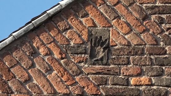 Wat doet die geheimzinnige hand in de muur van de Doesburgse Martinikerk?