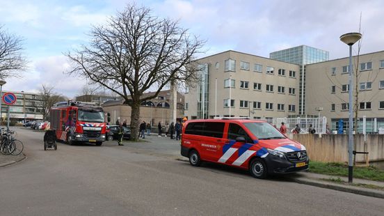 Handschrift vertel het me Opsplitsen Gaslucht in voormalig KPN-pand in Stad; 45 mensen geëvacueerd - RTV Noord