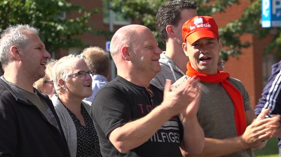 We willen een goeie deal', personeel Wehkamp met petitie naar hoofdkantoor  - Omroep Gelderland