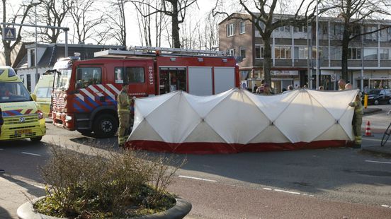 Twee gewonden bij ongeval tussen motor en scootmobiel in Emmen.