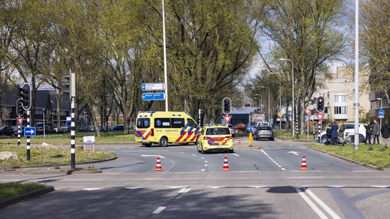 Scooterrijder gewond bij botsing tegen auto in Overvecht.