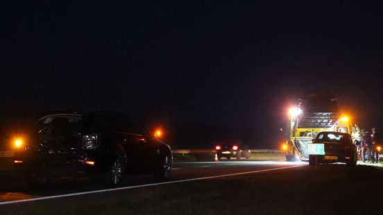 Drie autos betrokken bij botsing op A28 bij Assen-Noord. Drie autos betrokken bij botsing op A28 bij Assen-Noord.