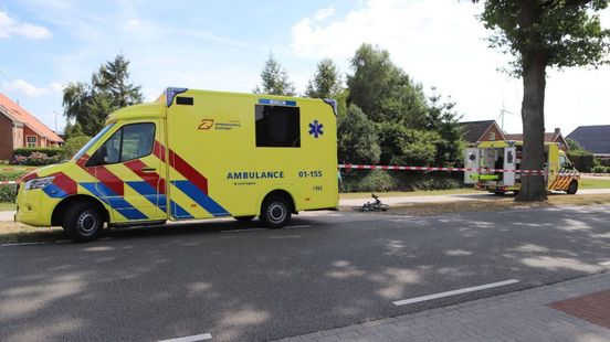 Wielrenner gewond door aanrijding in Nieuw-Buinen. Wielrenner gewond door aanrijding in Nieuw-Buinen.