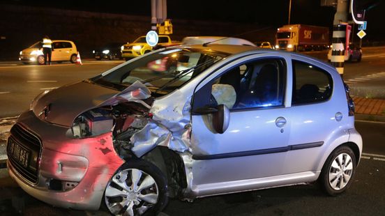 112 nieuws: A28 en N337 afgesloten door ongevallen. 112 nieuws: A28 en N337 afgesloten door ongevallen.