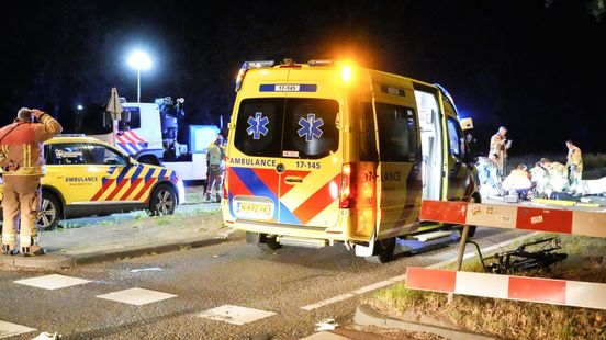Fietser dood na aanrijding bij Kralingse Bos, automobilist aangehouden. Fietser dood na aanrijding bij Kralingse Bos, automobilist aangehouden.