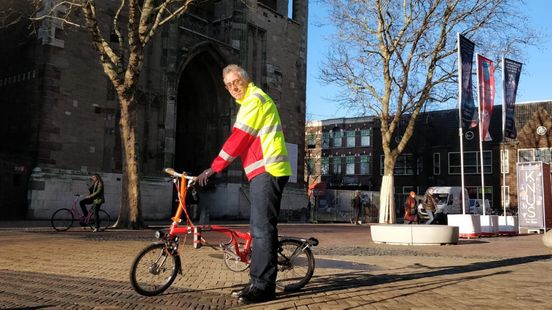 Wim viert Vuelta op vouwfiets - Bingo FM