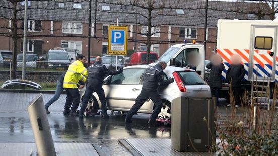 Politie speelt dodelijk ongeluk op Edese parkeerplaats na.