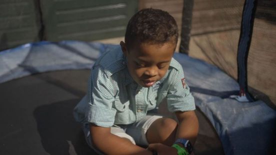 Lennox (8) krijgt misschien toch meer zorguren: 'Wat de gemeente heeft gedaan is te rigoureus'