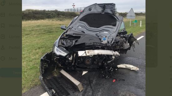 Dode bij ongeluk op N57 bij Ellemeet, weg tot de middag in beide richtingen dicht. Dode bij ongeluk op N57 bij Ellemeet, weg tot de middag in beide richtingen dicht.