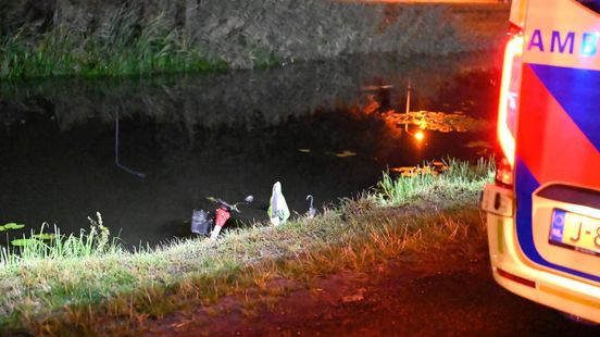 112 Nieuws: Scootmobiel te water in Almelo | Fietser aangereden in Deventer. 112 Nieuws: Scootmobiel te water in Almelo | Fietser aangereden in Deventer.