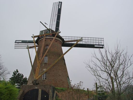 Venijn zit 'm in de staart: nog een ton nodig om bijzondere molen in Biervliet te restaureren
