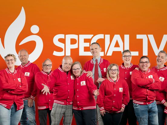 Keizer en Van den Brink halen topgasten naar RTV Oost voor Special TV-talkshow