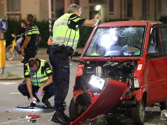 Automobilist rijdt door na botsing met Canta in Moerwijk