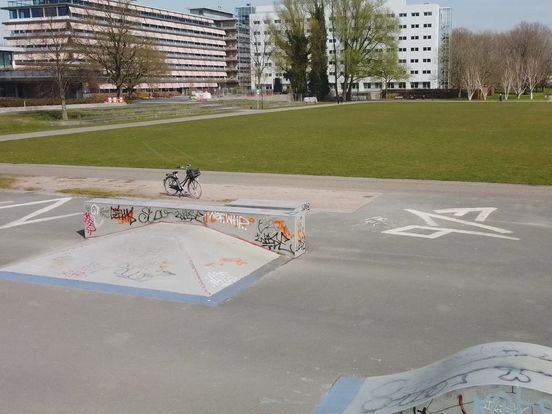 Meisje lichtgewond bij beroving skatebaan Park de Wezenlanden Zwolle