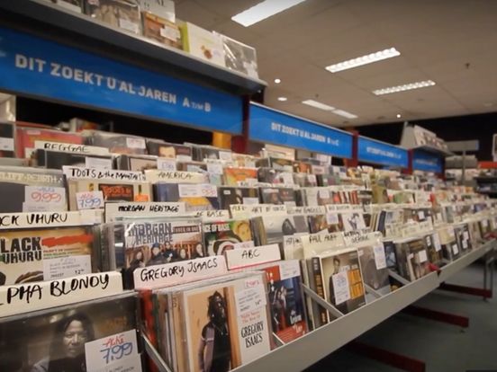 Strippen geschiedenis Bridge pier Traditionele cd- en platenwinkel houdt stand ondanks online concurrentie -  RTV Drenthe