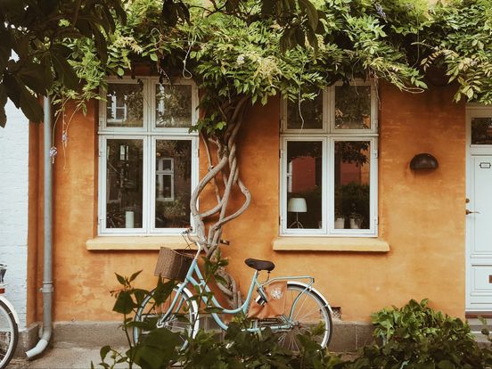 Onderzoek: Haagse woningzoekenden willen gezinswoning met tuin en verbinding met de buurt