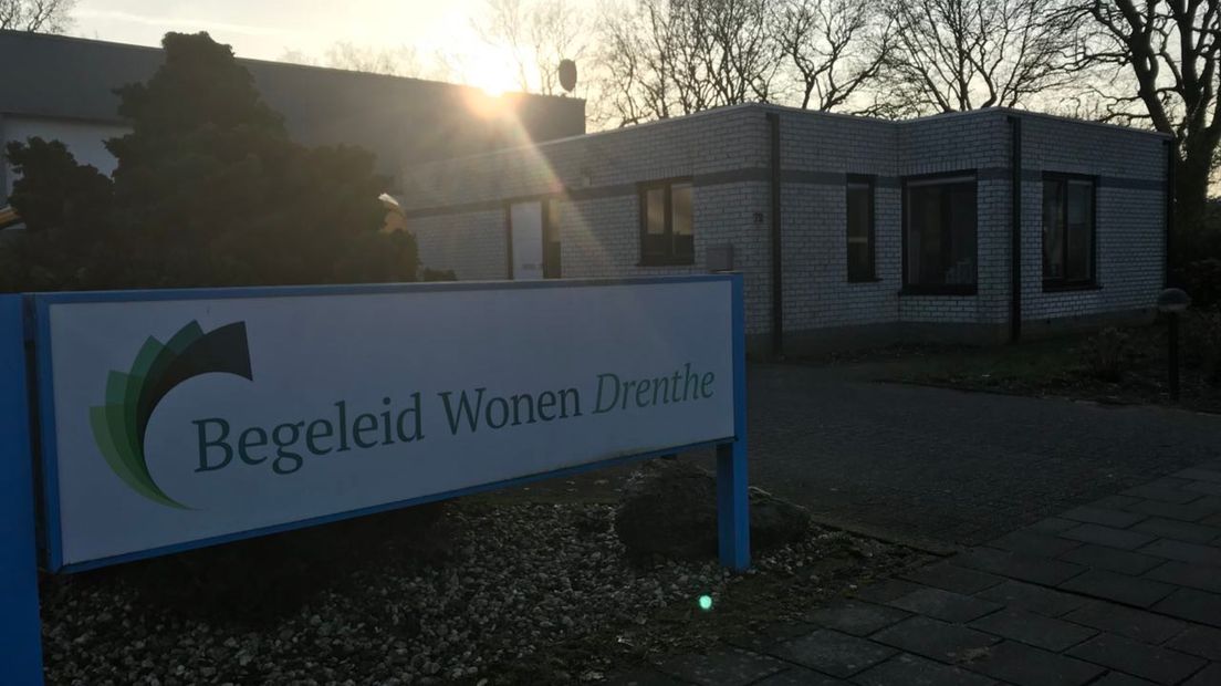 De voormalige locatie van Stichting Begeleid Wonen Drenthe aan de Wwaanderweg  (Rechten: Janet Oortwijn/RTV Drenthe)