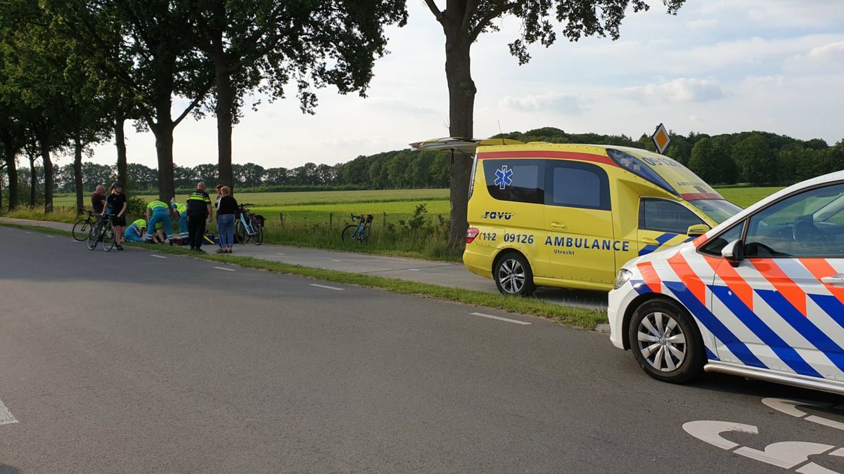 Wielrenner gewond bij botsing in Stoutenburg