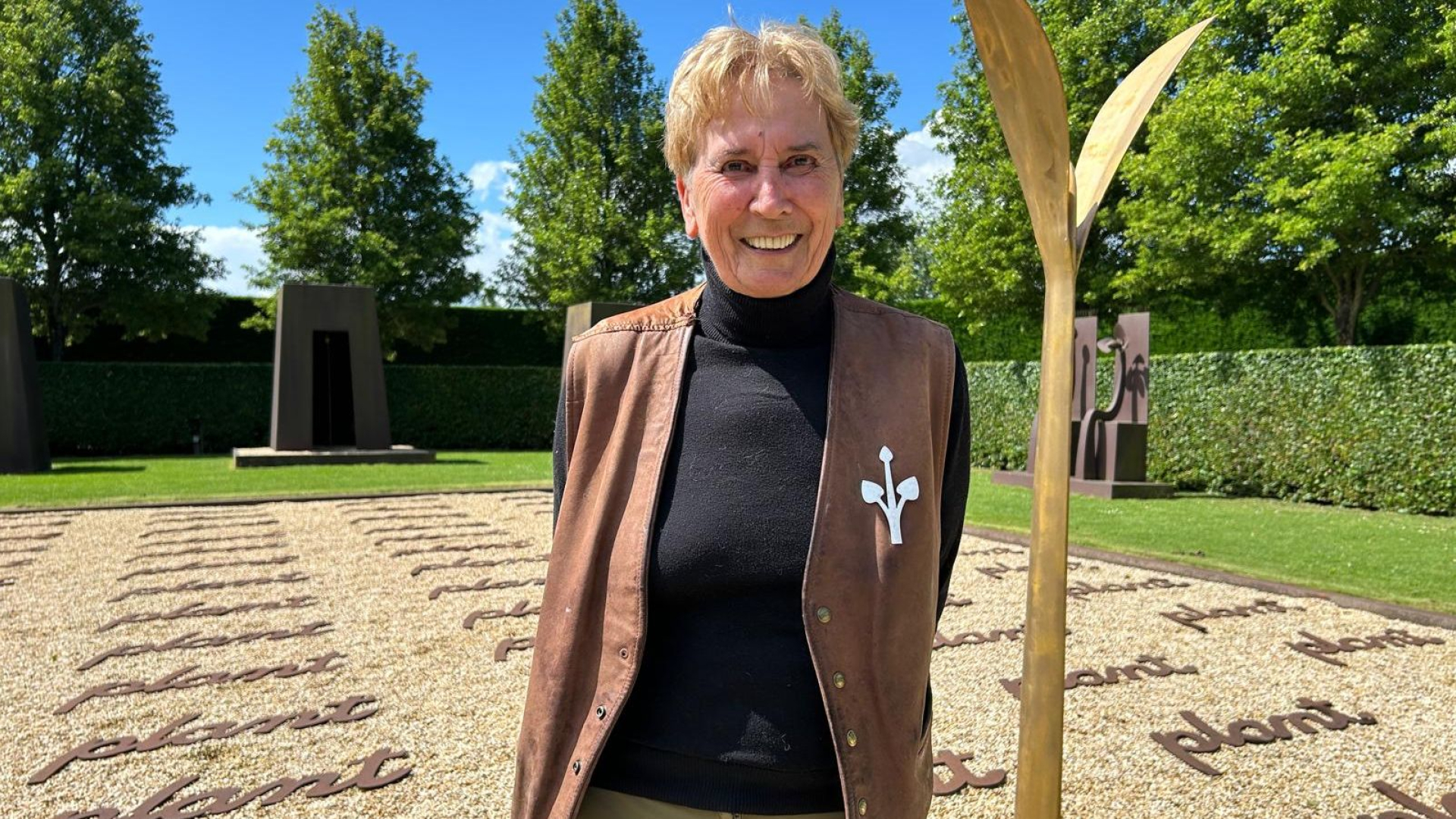 Kunstenaar met dementie wil levenswerk nalaten aan de wereld