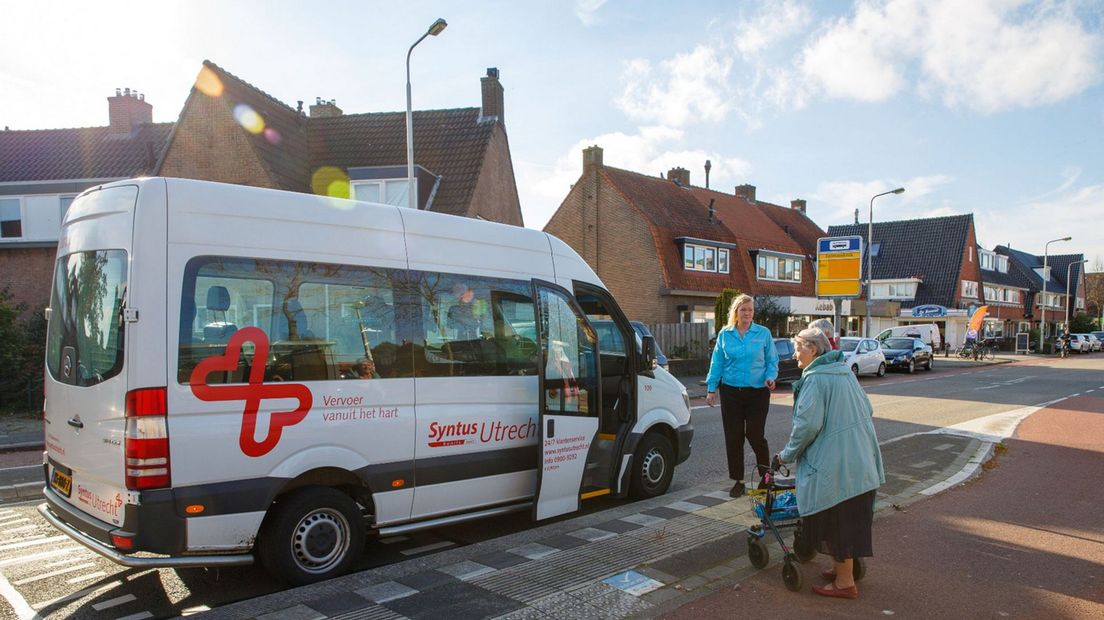 De wijkbus kan in Soesterkwartier rijden vanwege vele vrijwillige chauffeurs.