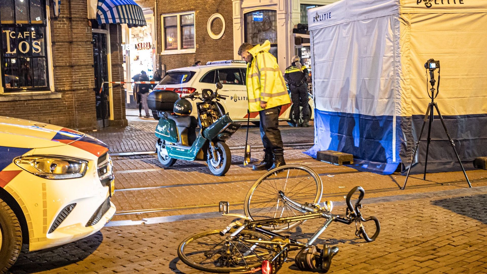 Ruzie Ontaardt In Steekpartij | Politie Pakt Rotterdammer Op (19) Die ...