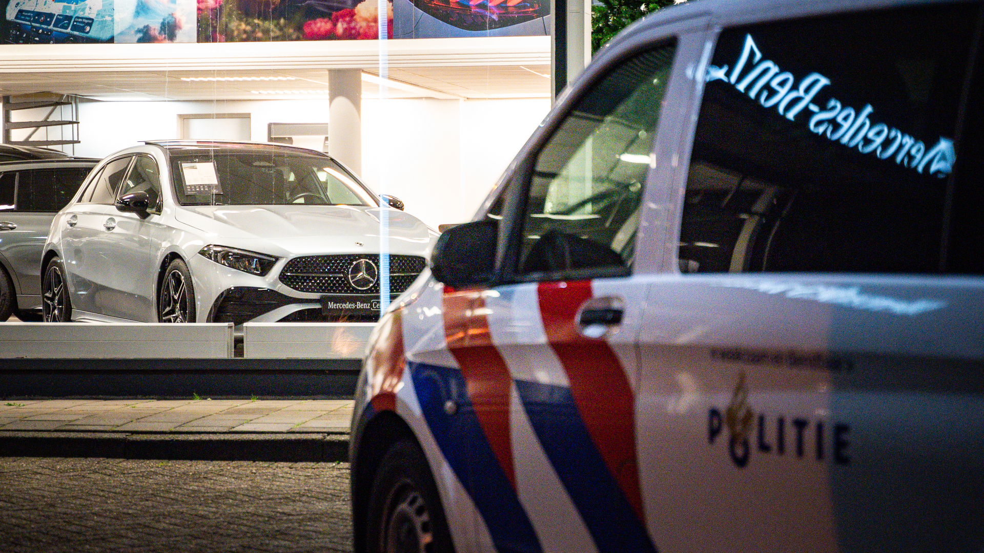 Volgens 112-correspondenten wilde de overvaller geen geld, maar wilde hij er met een auto vandoor.