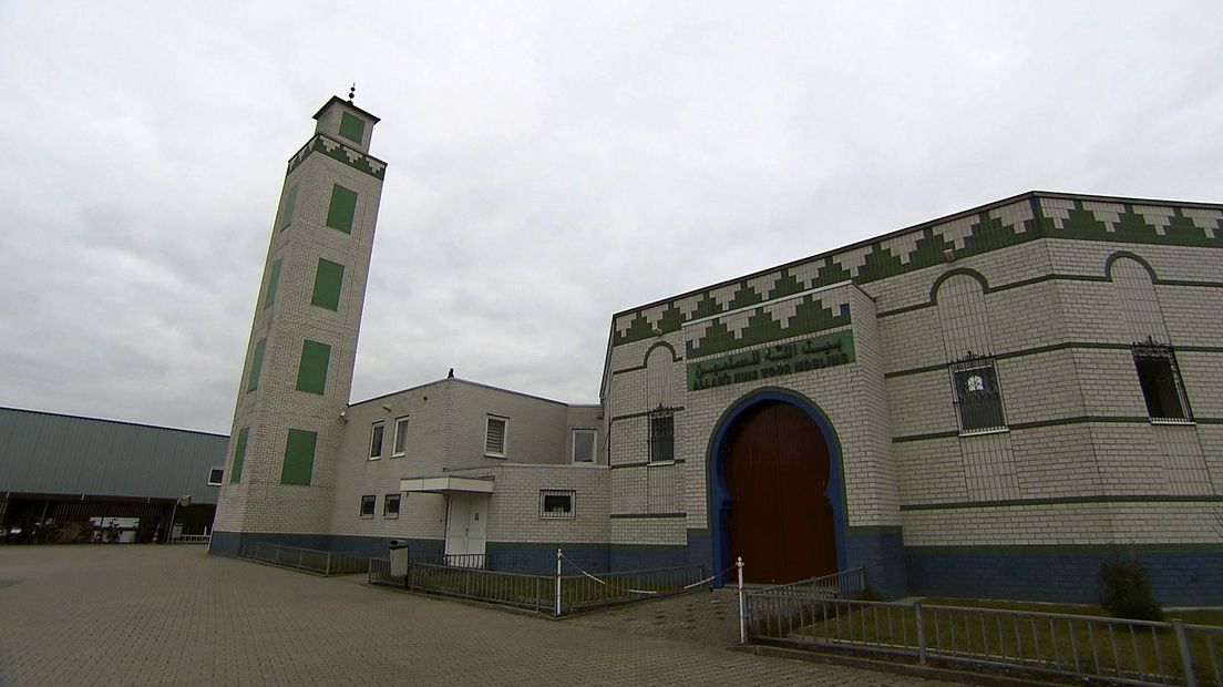 Moskee aan Tweede Emmastraat in Enschede