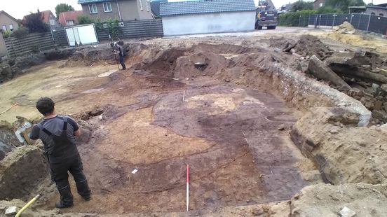 Foto: Stokoude graven gevonden: 'Zeer bijzonder'