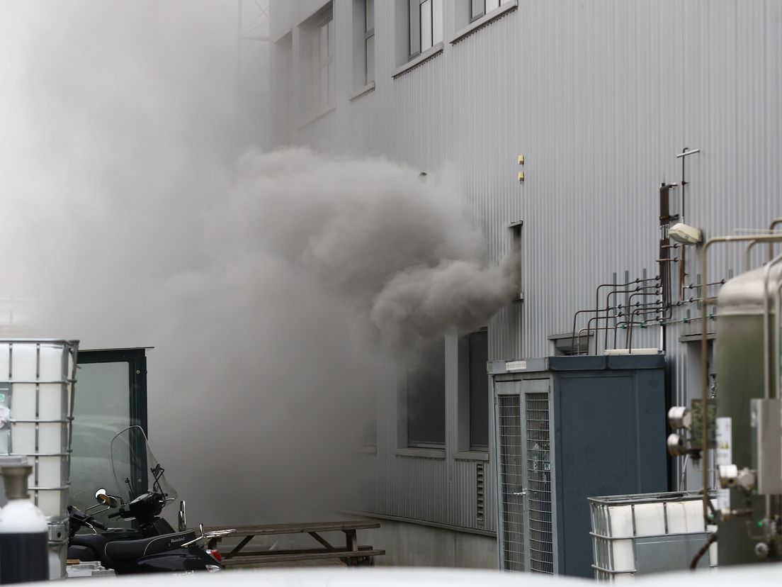 Rookontwikkeling bij brand in laboratorium